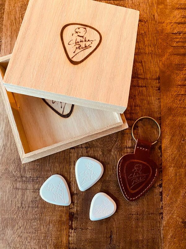 ChickenPicks  3-wood-CP luxury wooden box w/ 3 guitar picks + leather pouch